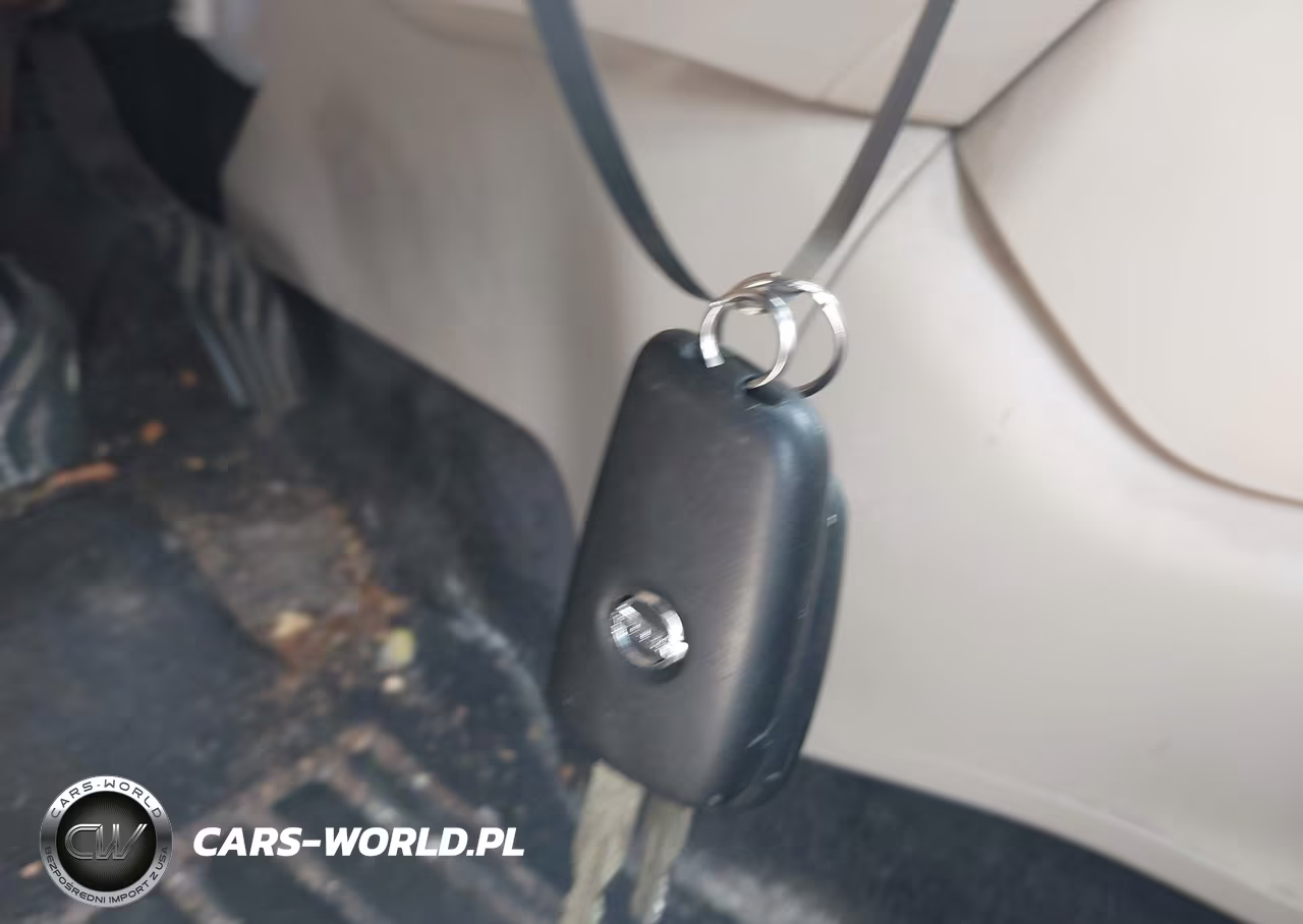2017 Nissan Rogue S VIN:JN8AT2MV1HW004178 - 11