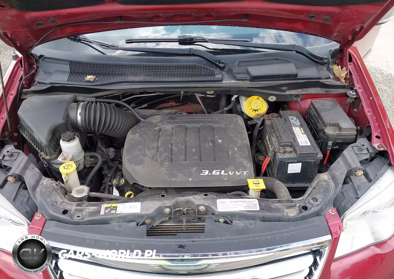 2015 Chrysler Town & Country Touring-L VIN:2C4RC1CG5FR721149 - 10