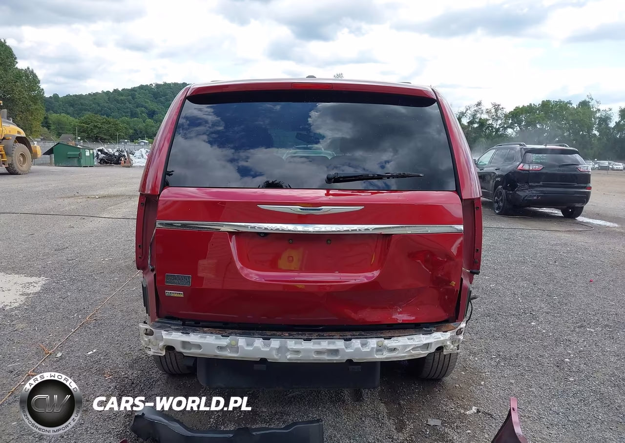 2015 Chrysler Town & Country Touring-L VIN:2C4RC1CG5FR721149 - 17