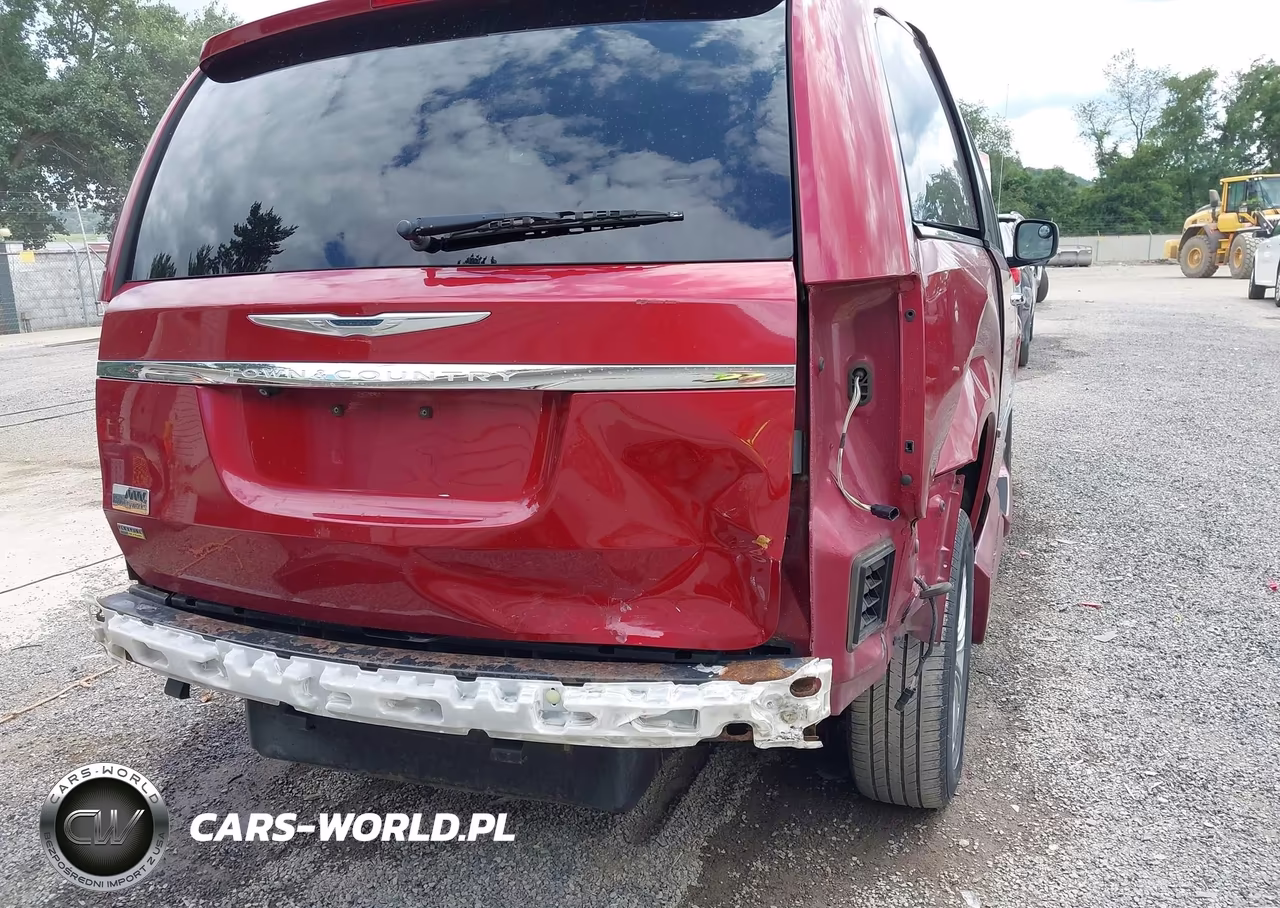 2015 Chrysler Town & Country Touring-L VIN:2C4RC1CG5FR721149 - 18