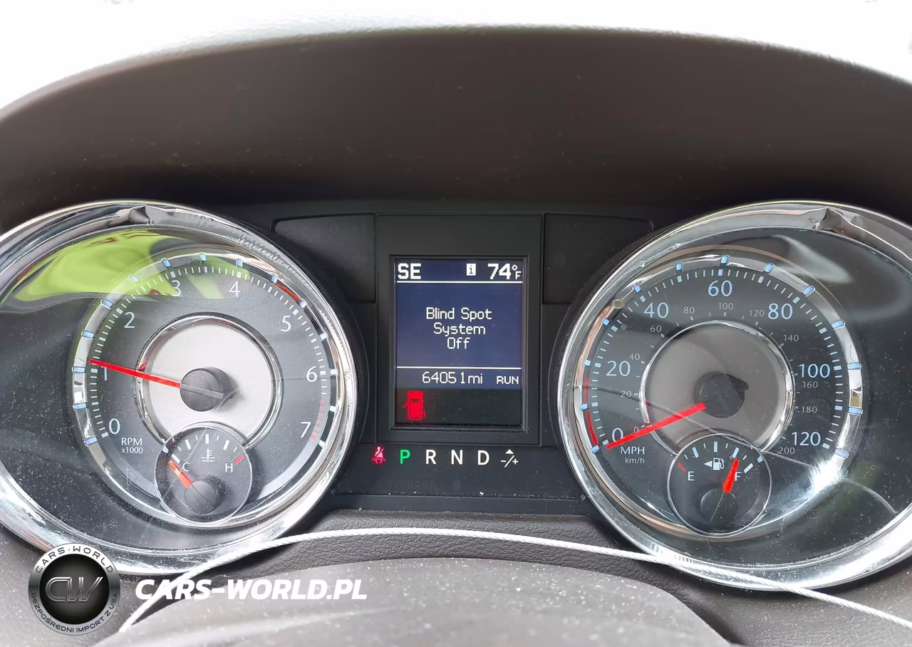 2015 Chrysler Town & Country Touring-L VIN:2C4RC1CG5FR721149 - 7