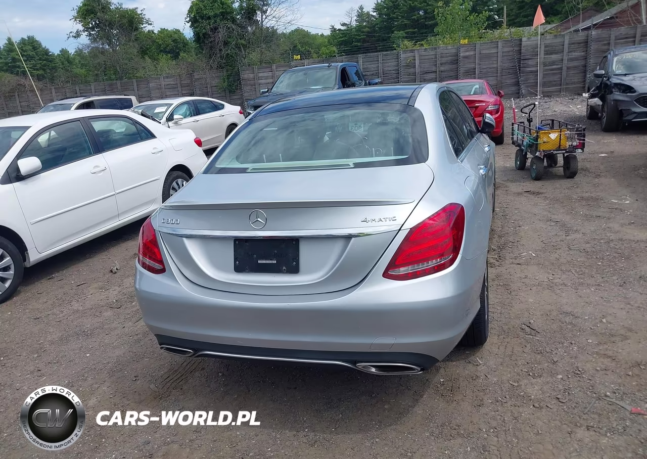 2016 Mercedes-Benz C 300 4Matic VIN:55SWF4KB5GU147584 - 16