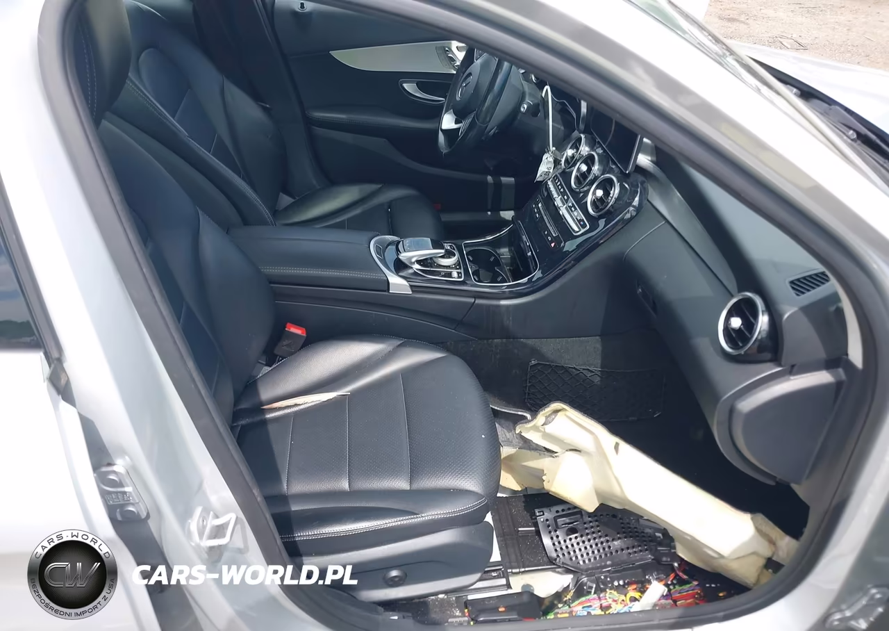 2016 Mercedes-Benz C 300 4Matic VIN:55SWF4KB5GU147584 - 5