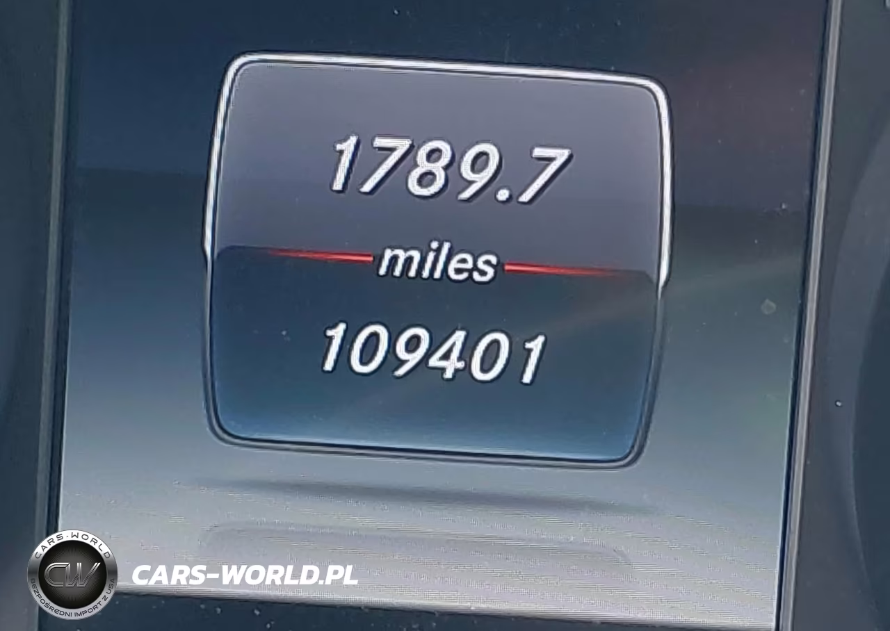 2016 Mercedes-Benz C 300 4Matic VIN:55SWF4KB5GU147584 - 7