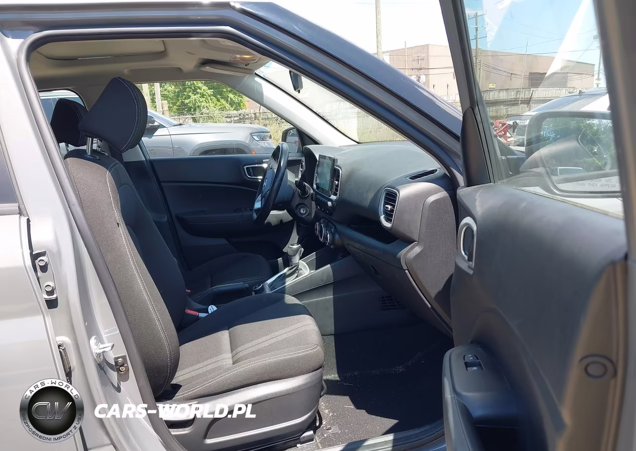 2022 Hyundai Venue Sel VIN:KMHRC8A39NU183061 - 5