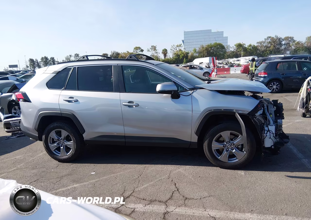 2024 Toyota Rav4 Xle VIN:2T3W1RFV7RC296725 - 14