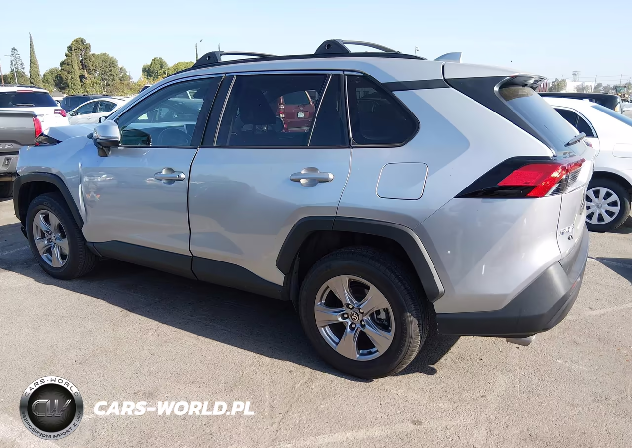 2024 Toyota Rav4 Xle VIN:2T3W1RFV7RC296725 - 3
