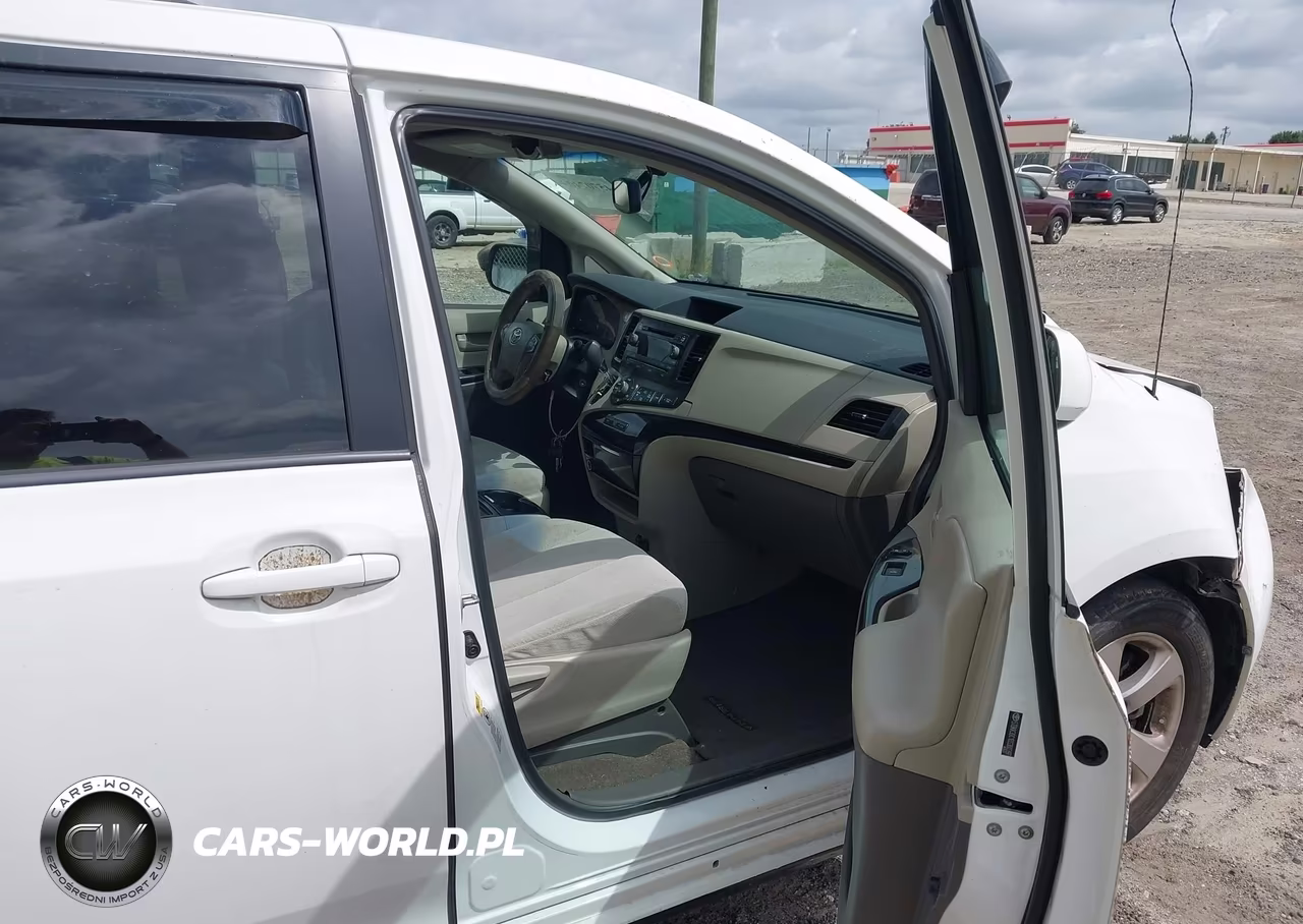 2013 Toyota Sienna Le V6 8 Passenger VIN:5TDKK3DC1DS300397 - 5