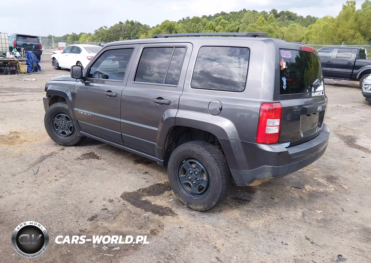 2016 Jeep Patriot Sport VIN:1C4NJPBA2GD589508 - 3