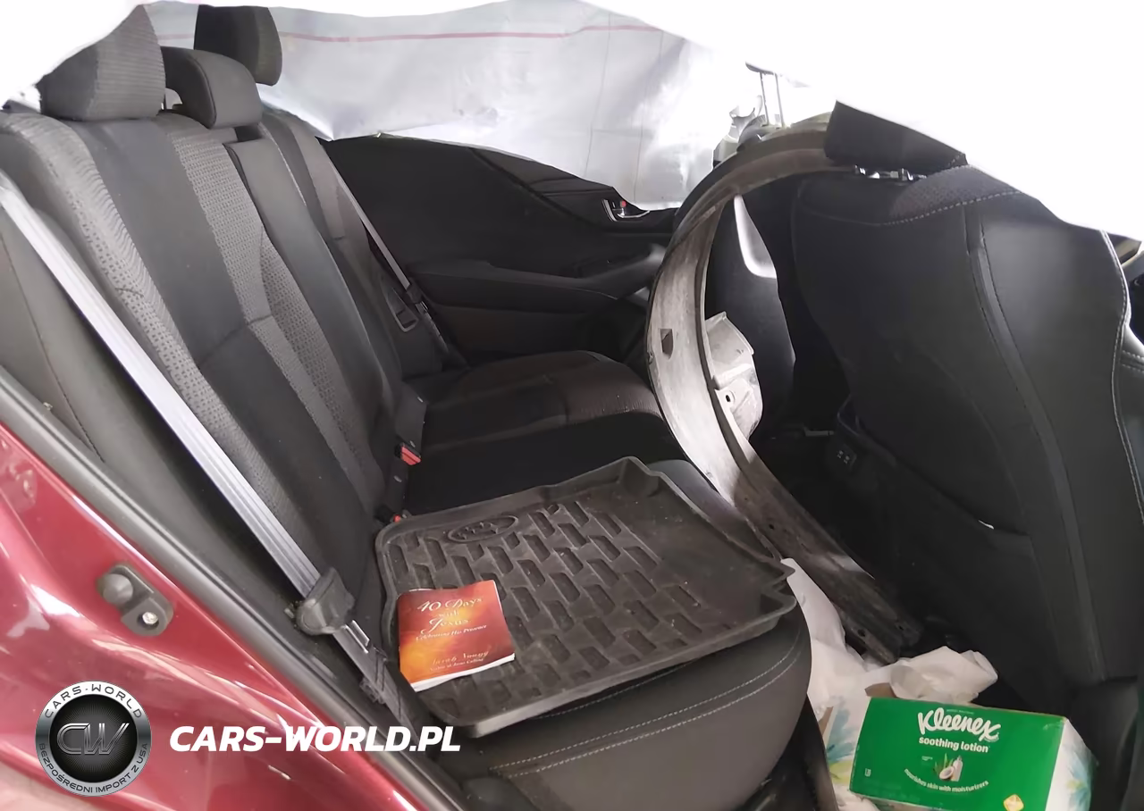 2021 Subaru Outback Premium VIN:4S4BTADC6M3158644 - 8