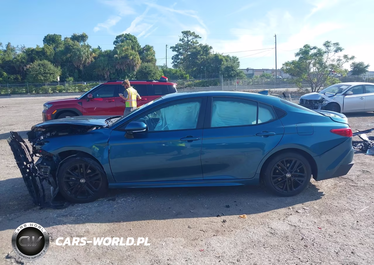 2025 Toyota Camry Se VIN:4T1DAACK5SU016400 - 14