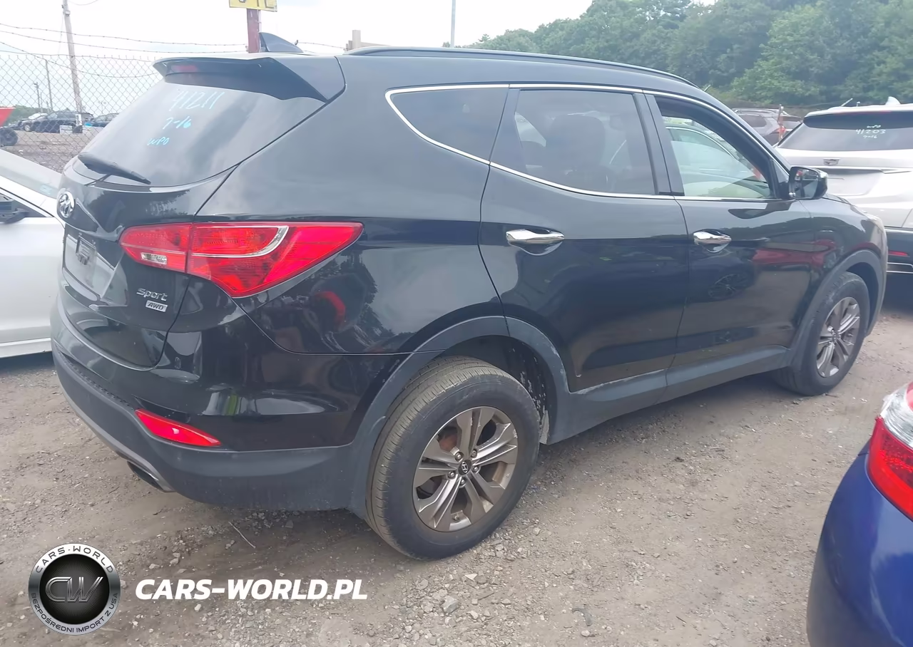 2016 Hyundai Santa Fe Sport 2.4L VIN:5XYZUDLB8GG333745 - 4