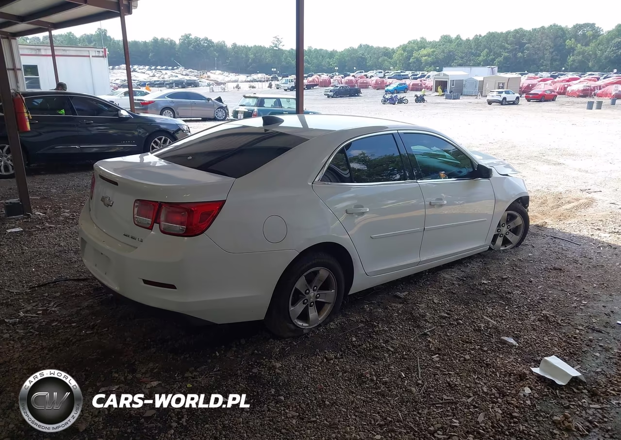 2015 Chevrolet Malibu Ls VIN:1G11B5SL7FF298127 - 4