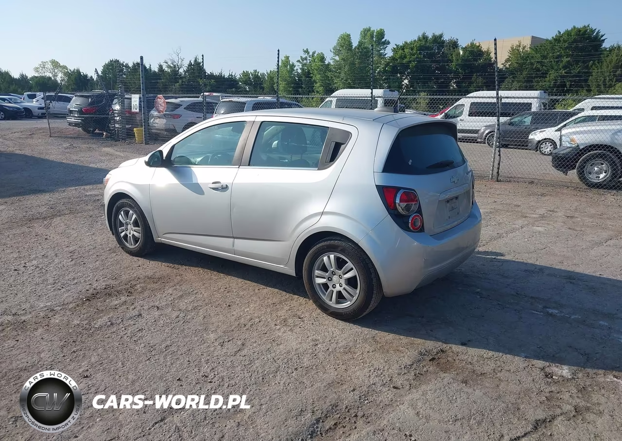 2015 Chevrolet Sonic Lt Auto VIN:1G1JC6SH1F4203913 - 3