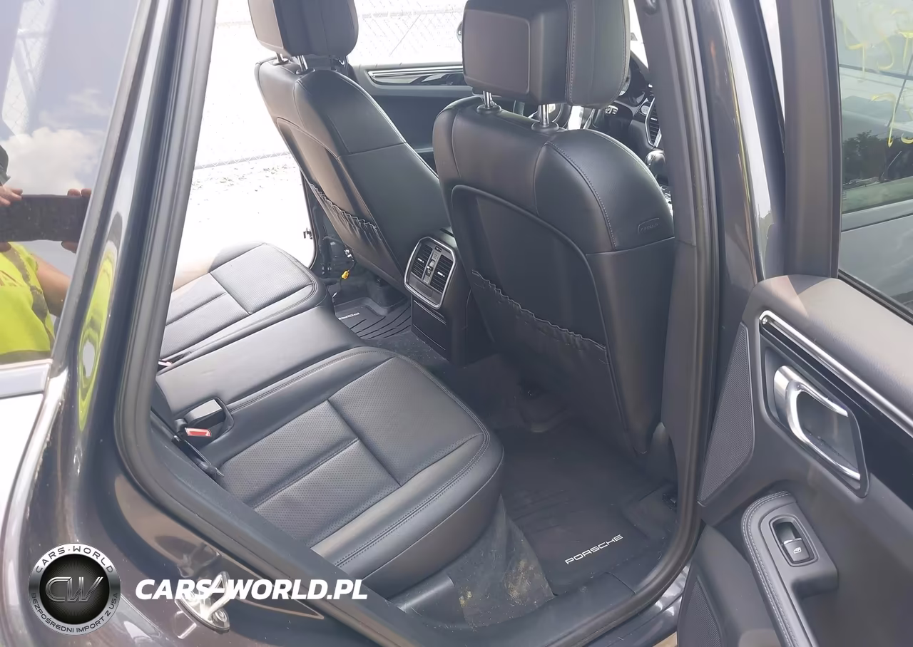 2017 Porsche Macan S VIN:WP1AB2A51HLB10939 - 8