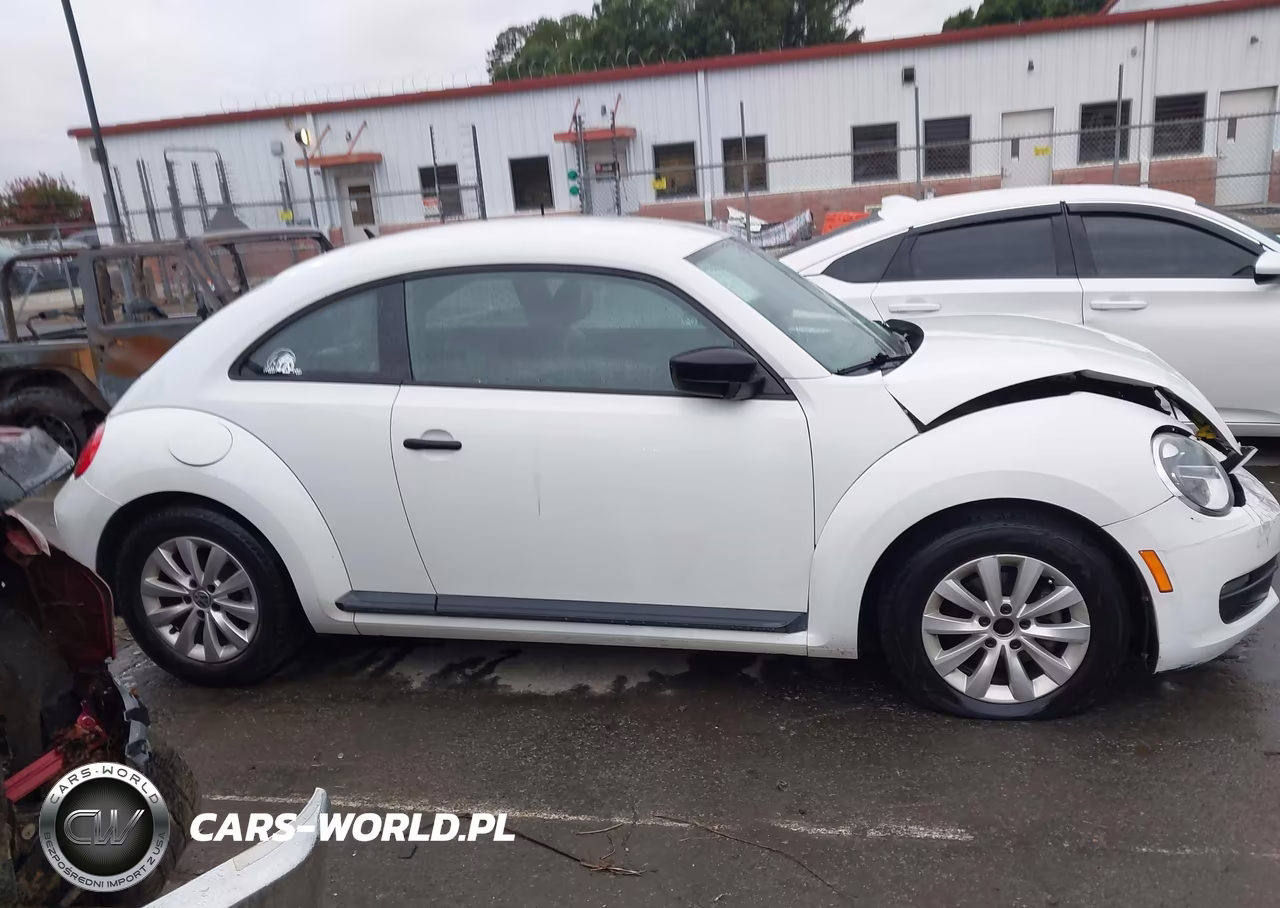 2015 Volkswagen Beetle 1.8T Fleet Edition VIN:3VWF17AT5FM623593 - 13