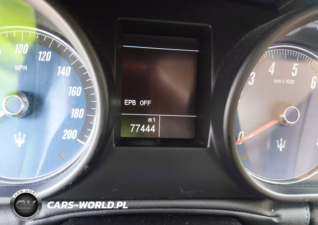 2011 Maserati Quattroporte VIN:ZAM39FKA3B0056248 - 15