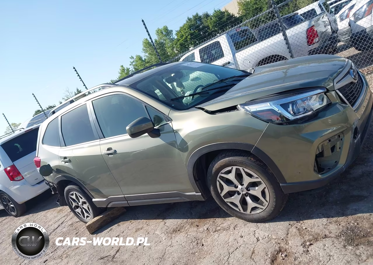 2020 Subaru Forester Premium VIN:JF2SKAJC0LH528372 - 13