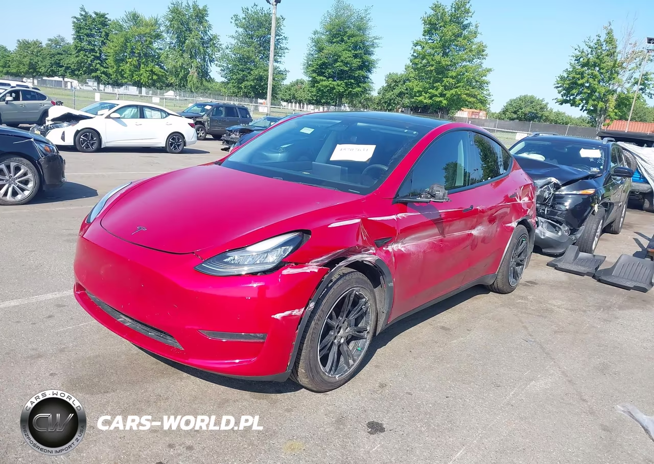 2020 Tesla Model Y Long Range Dual Motor All-Wheel Drive-Performance Dual Motor All-Wheel Drive VIN:5YJYGDEF7LF006001 - 2
