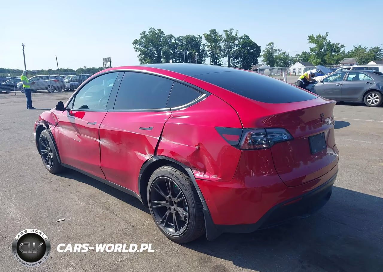 2020 Tesla Model Y Long Range Dual Motor All-Wheel Drive-Performance Dual Motor All-Wheel Drive VIN:5YJYGDEF7LF006001 - 3