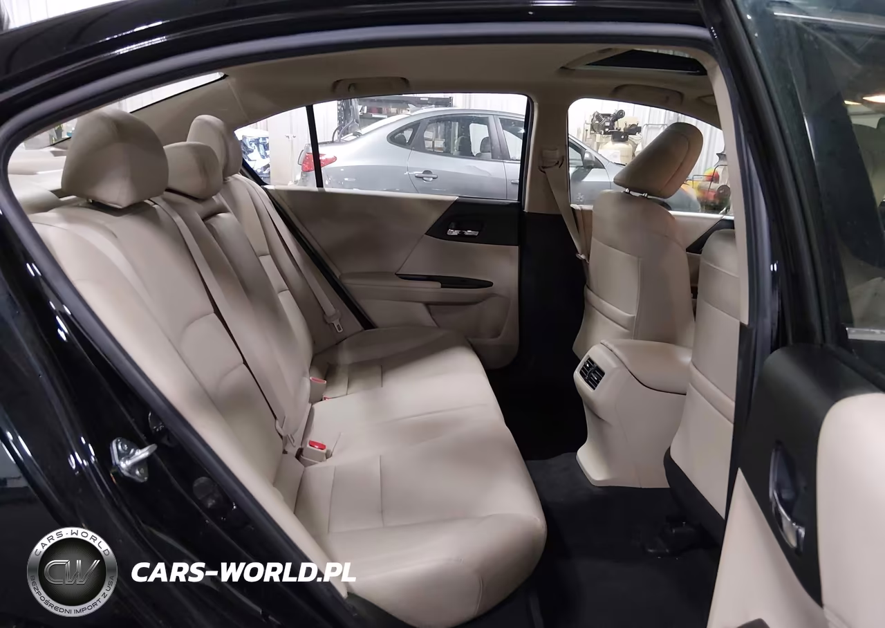 2017 Honda Accord Hybrid Ex-L VIN:JHMCR6F5XHC013677 - 8