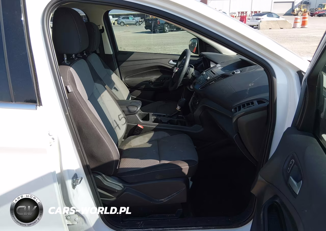 2017 Ford Escape Se VIN:1FMCU0GD8HUE07283 - 5