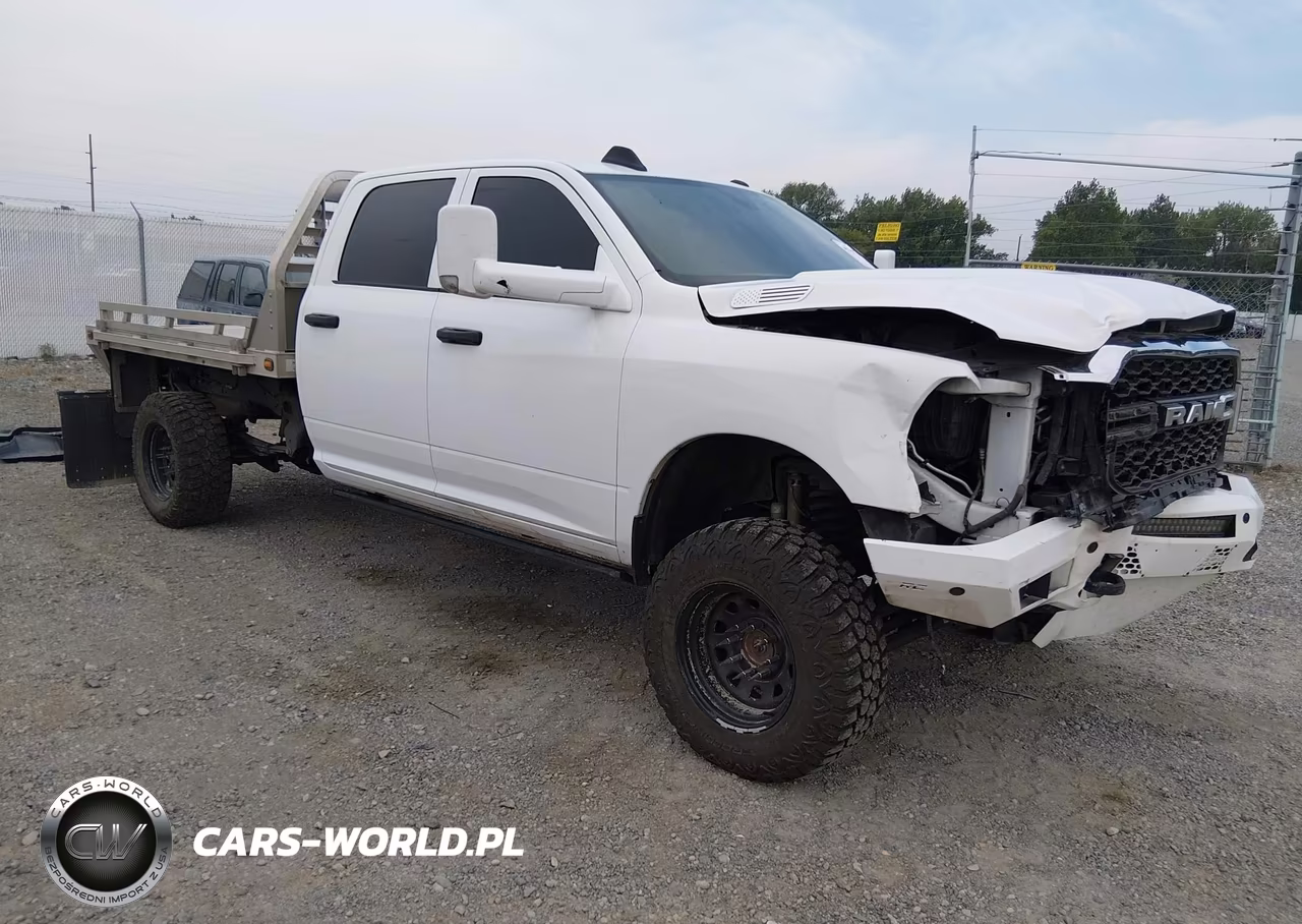 2022 Ram 3500 Tradesman 4X4 8' Box VIN:3C63R3GL5NG139832 - 1
