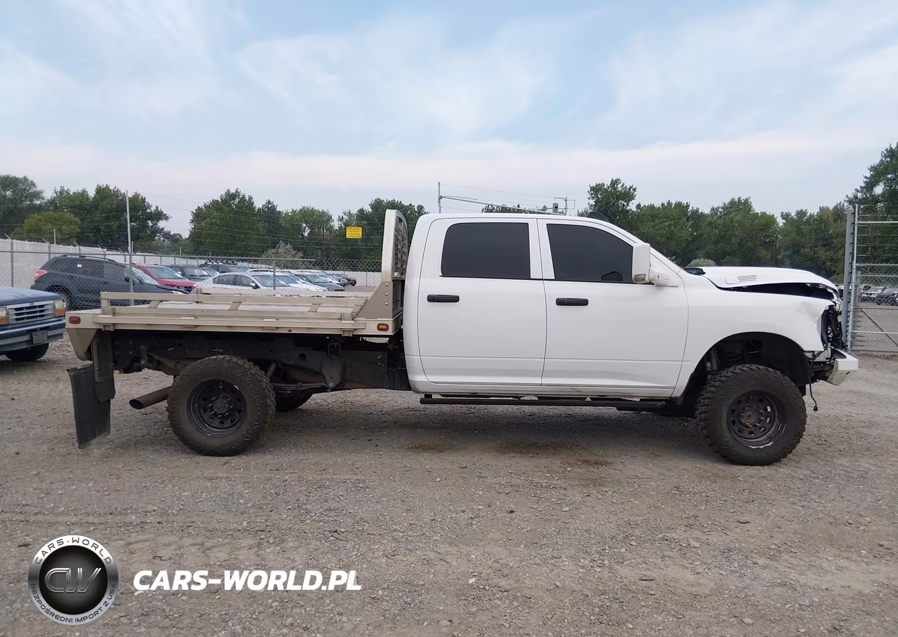 2022 Ram 3500 Tradesman 4X4 8' Box VIN:3C63R3GL5NG139832 - 13