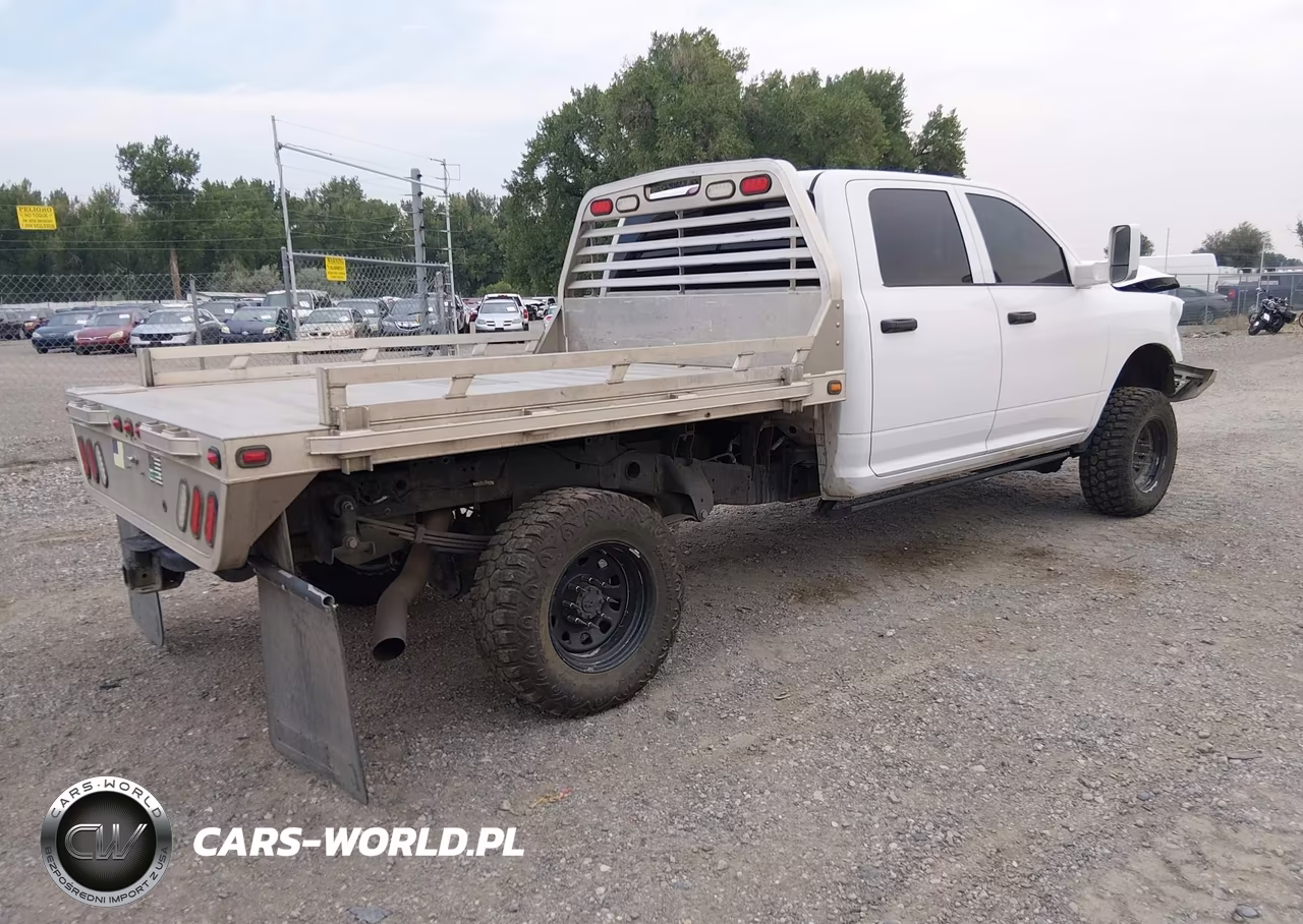 2022 Ram 3500 Tradesman 4X4 8' Box VIN:3C63R3GL5NG139832 - 4
