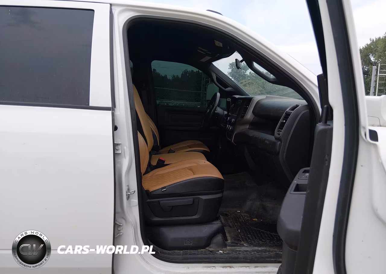 2022 Ram 3500 Tradesman 4X4 8' Box VIN:3C63R3GL5NG139832 - 5
