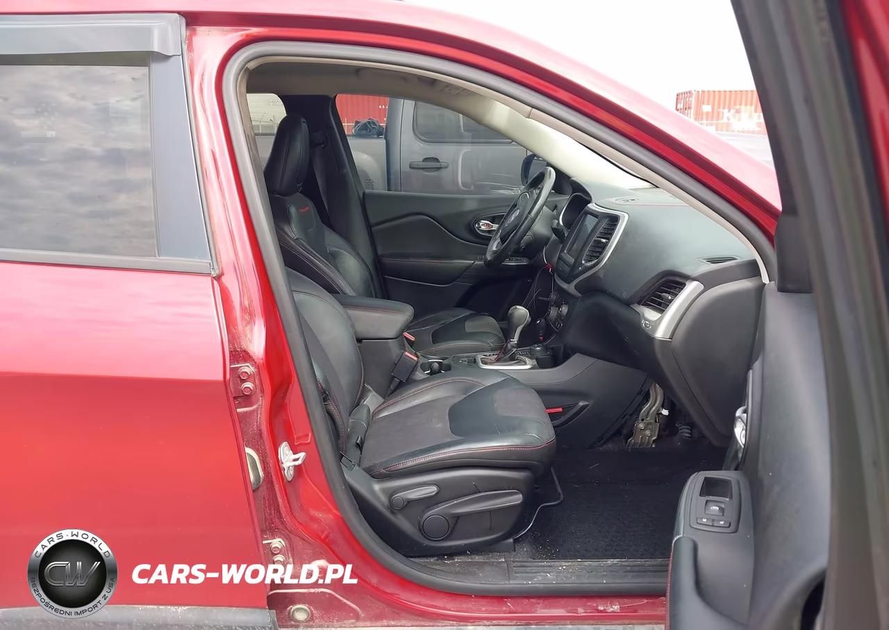 2015 Jeep Cherokee Trailhawk VIN:1C4PJMBB9FW771869 - 5
