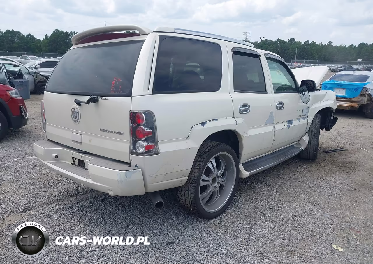 2003 Cadillac Escalade Standard VIN:1GYEC63T53R236031 - 4
