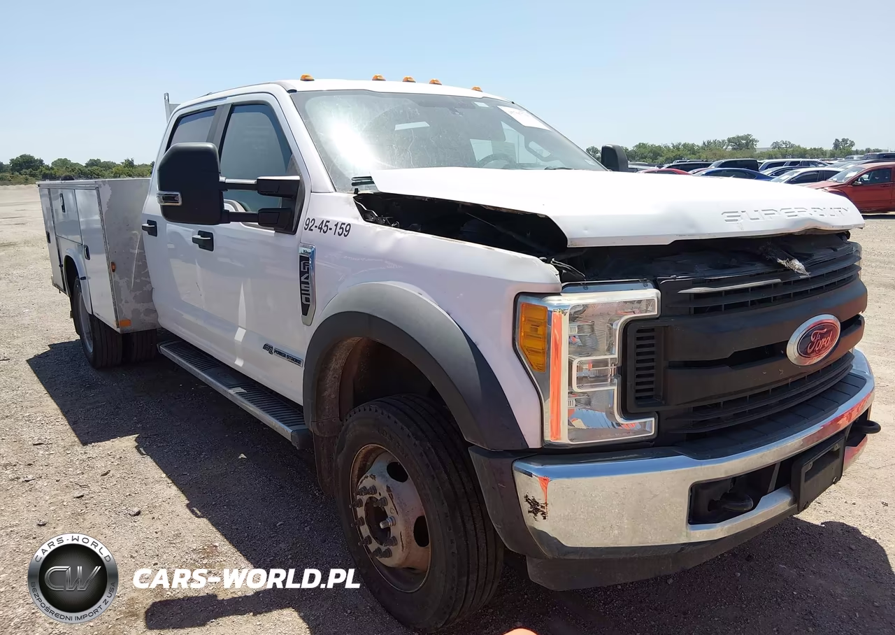 2017 Ford F-450 Chassis Xl