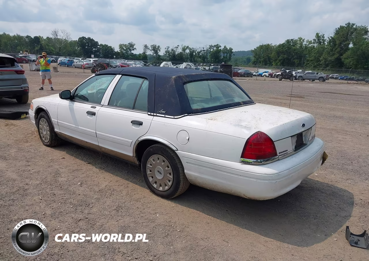2005 Ford Crown Victoria Standard VIN:2FAFP73W75X107351 - 3
