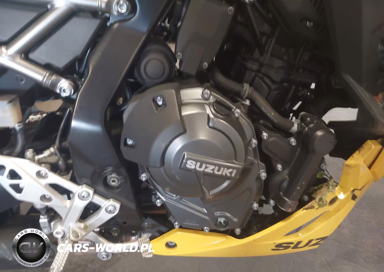 2024 Suzuki Gsx800 F VIN:JS1EM13BXR7101140 - 8