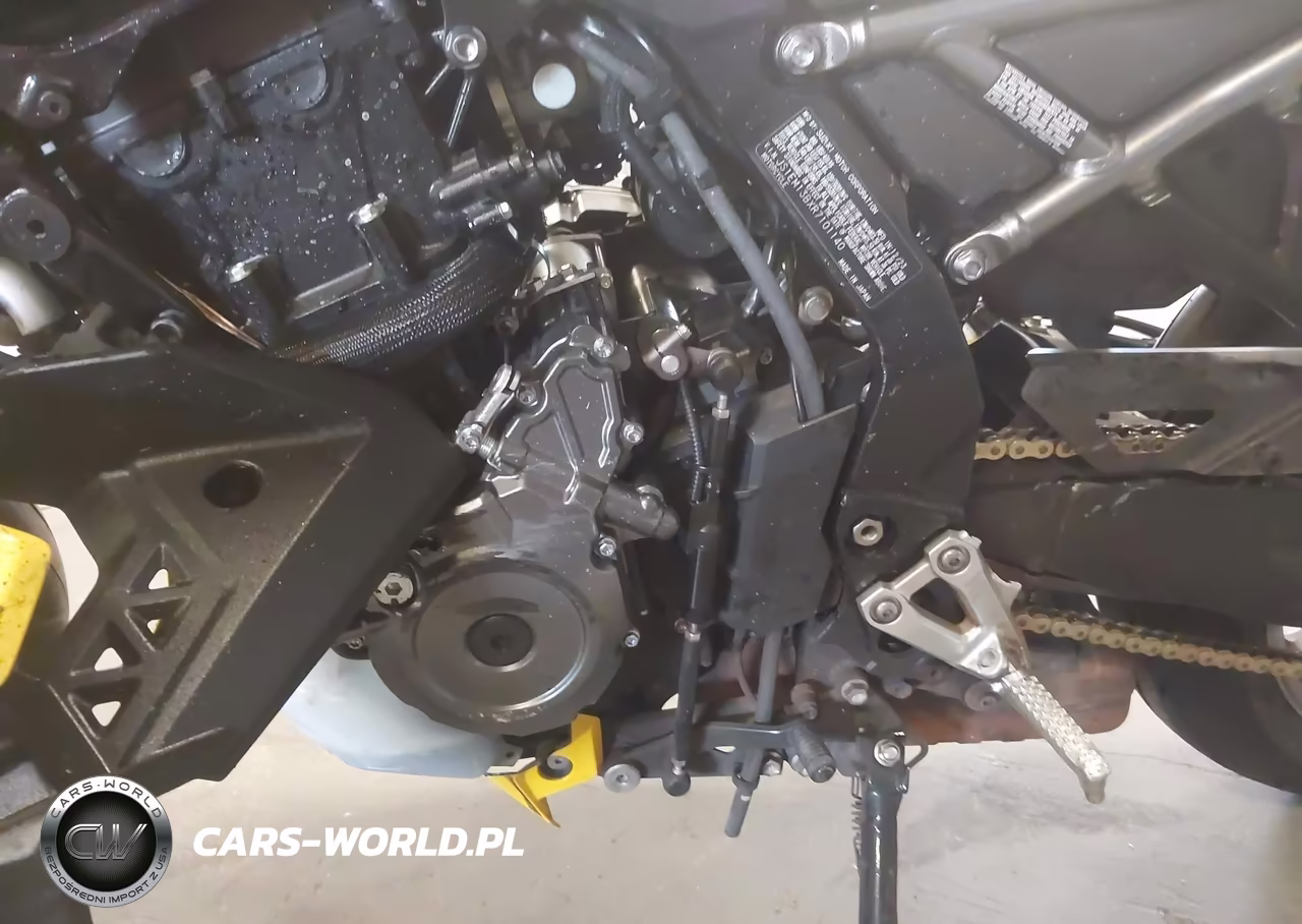 2024 Suzuki Gsx800 F VIN:JS1EM13BXR7101140 - 9