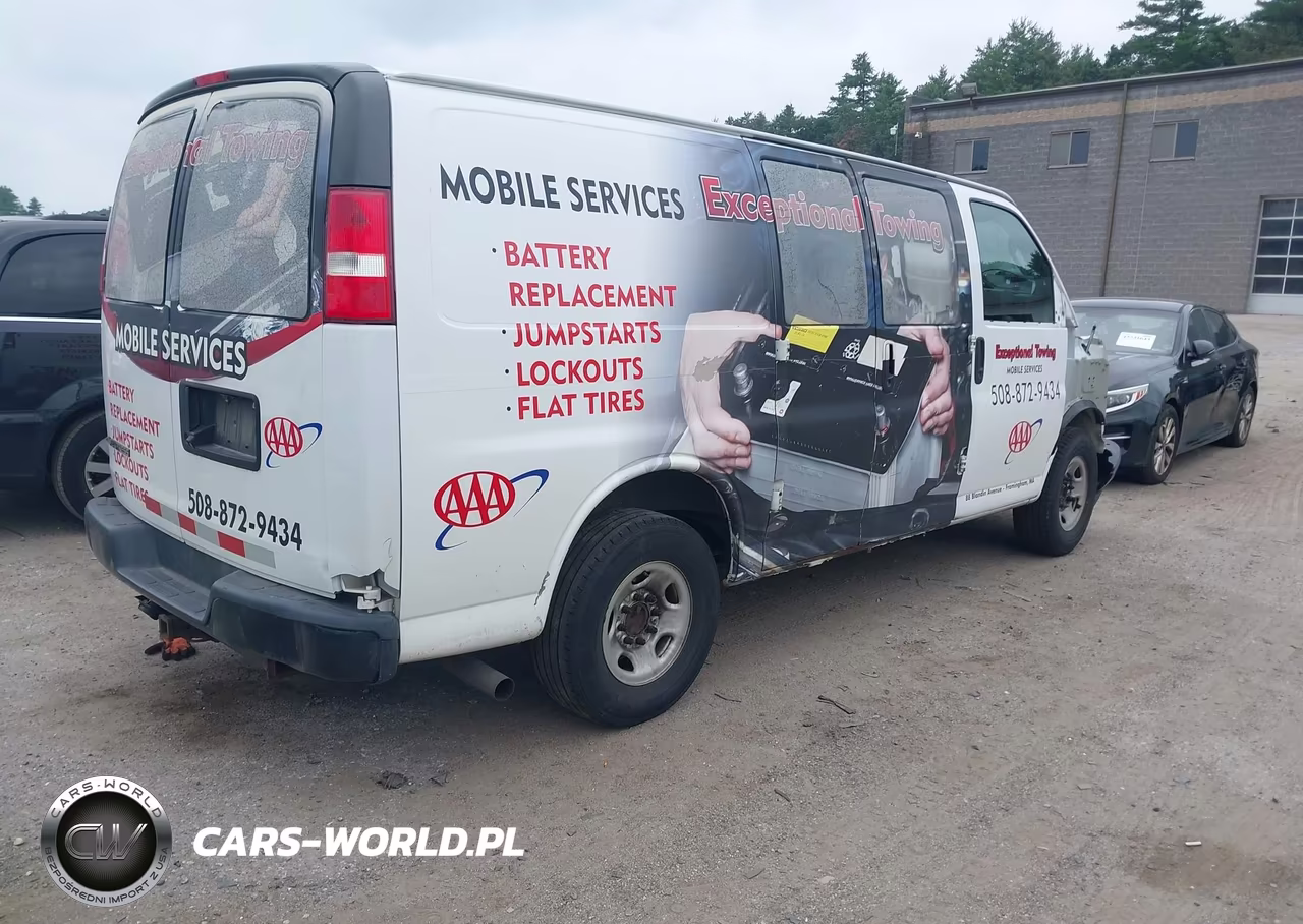 2018 Chevrolet Express 2500 Work Van VIN:1GCWGAFG3J1209356 - 4