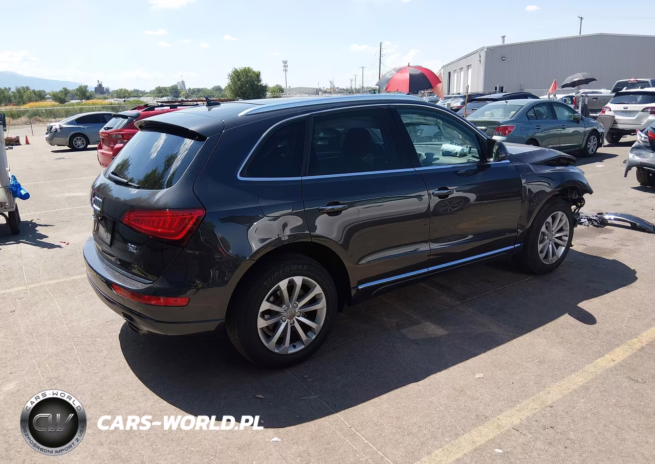 2015 Audi Q5 2.0T Premium VIN:WA1LFAFP8FA068534 - 4