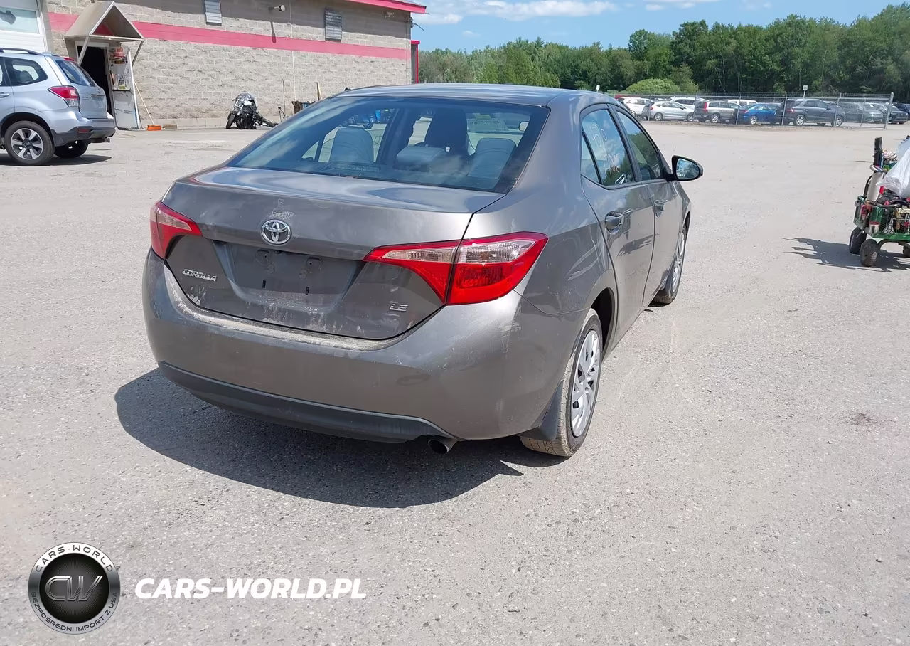 2017 Toyota Corolla Le VIN:2T1BURHE7HC802273 - 4