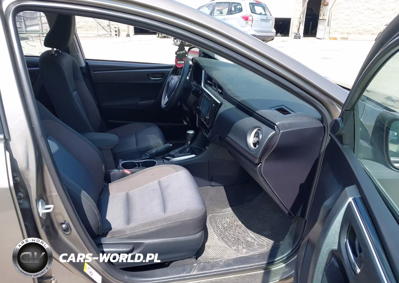 2017 Toyota Corolla Le VIN:2T1BURHE7HC802273 - 5