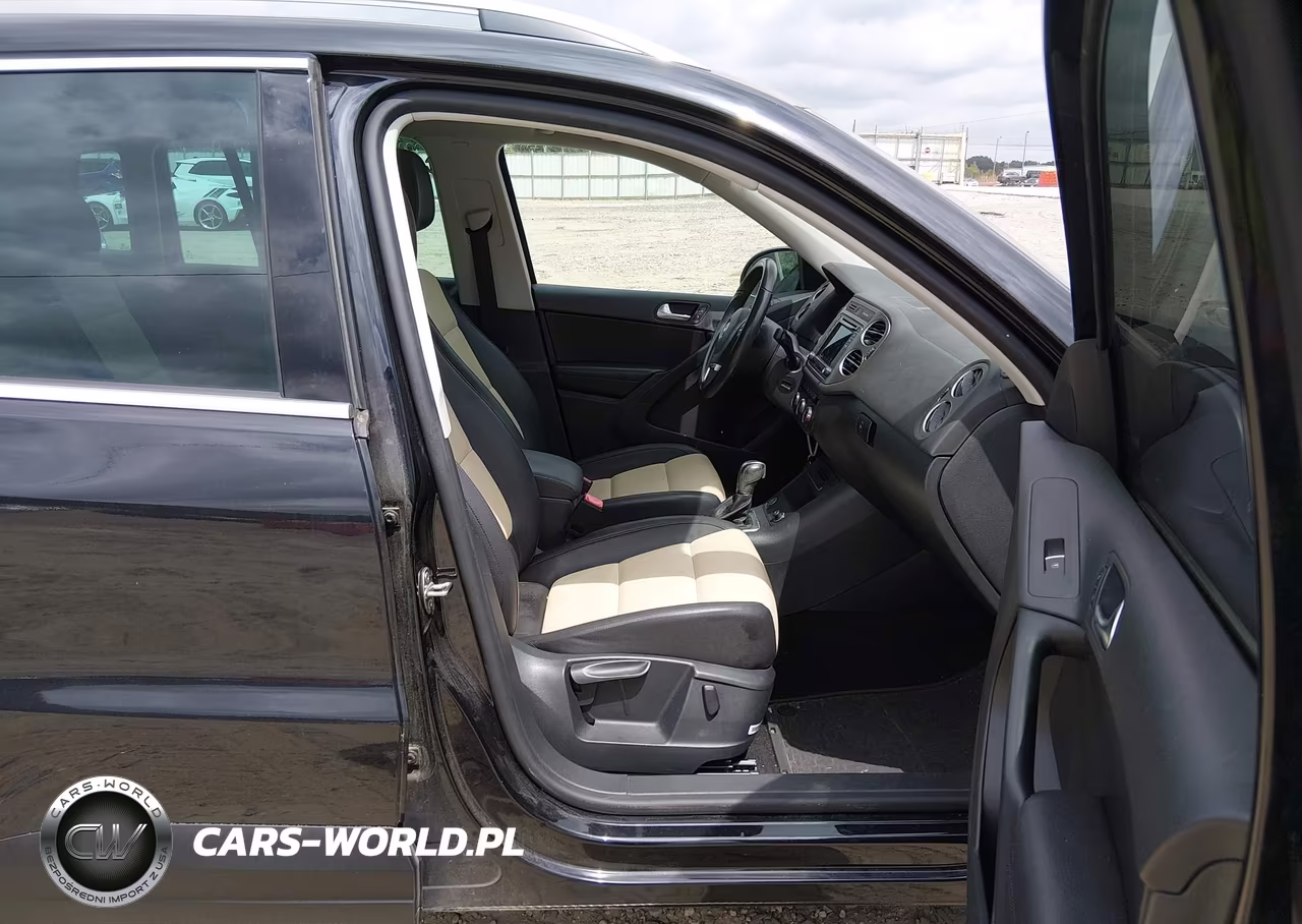 2017 Volkswagen Tiguan 2.0T Wolfsburg Edition VIN:WVGRV7AX8HK008971 - 5