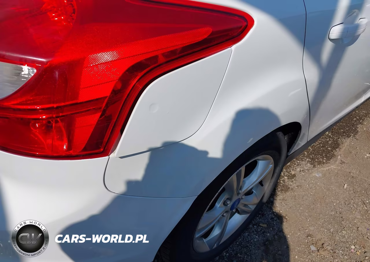 2012 Ford Focus Se VIN:1FAHP3K23CL182414 - 19