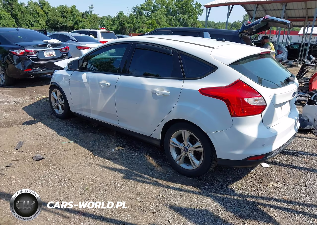 2012 Ford Focus Se VIN:1FAHP3K23CL182414 - 3