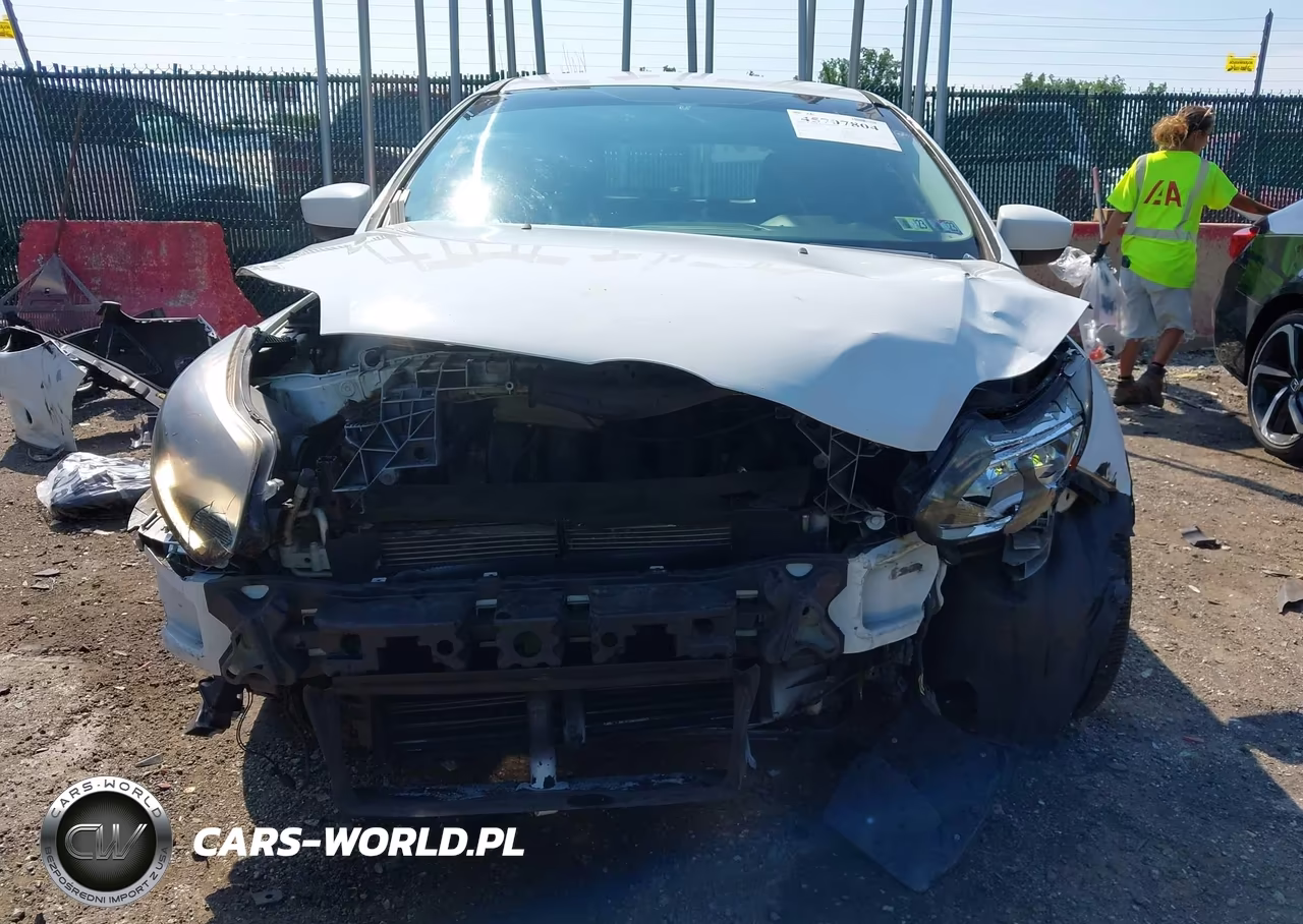 2012 Ford Focus Se VIN:1FAHP3K23CL182414 - 6