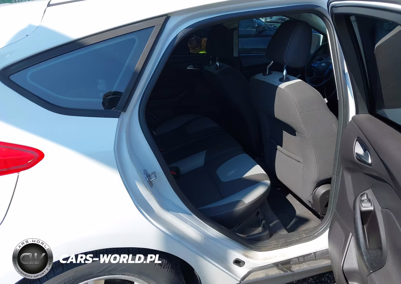 2012 Ford Focus Se VIN:1FAHP3K23CL182414 - 8
