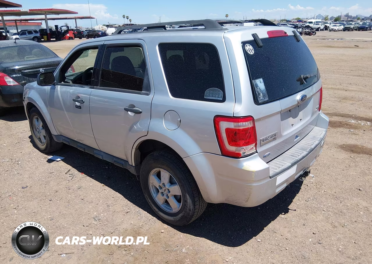 2011 Ford Escape Xlt VIN:1FMCU0DG2BKA14803 - 3