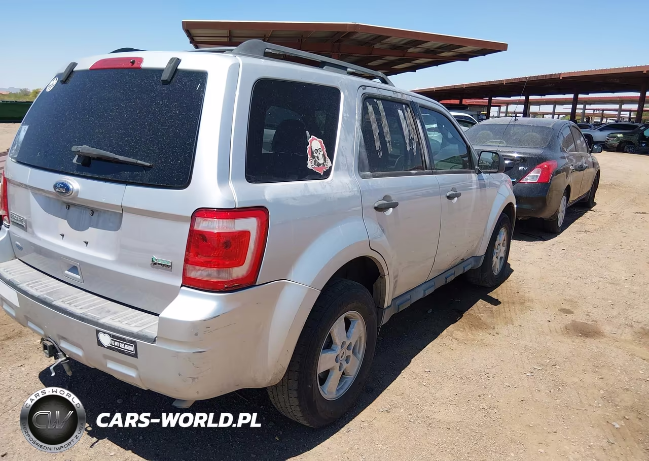 2011 Ford Escape Xlt VIN:1FMCU0DG2BKA14803 - 4