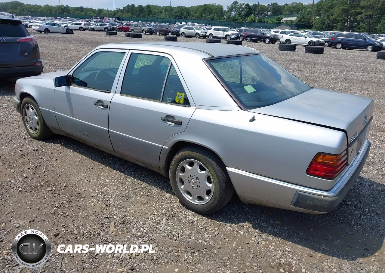1993 Mercedes-Benz 400 E VIN:WDBEA34E2PB850798 - 3