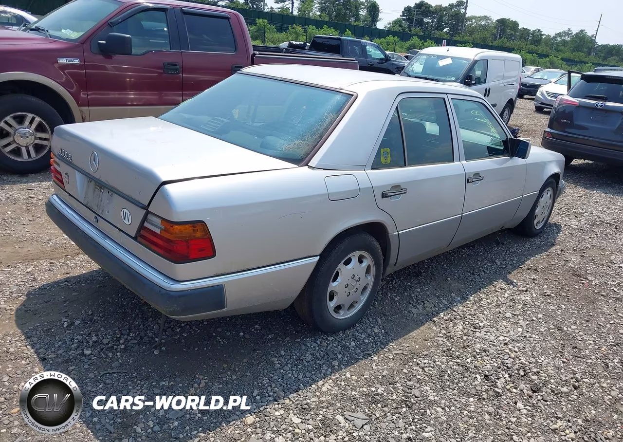 1993 Mercedes-Benz 400 E VIN:WDBEA34E2PB850798 - 4