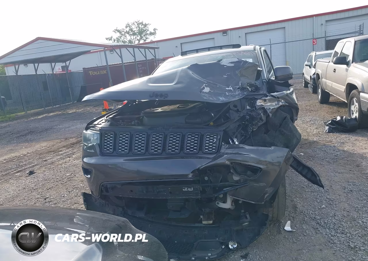2019 Jeep Grand Cherokee Altitude 4X4 VIN:1C4RJFAG3KC568621 - 12